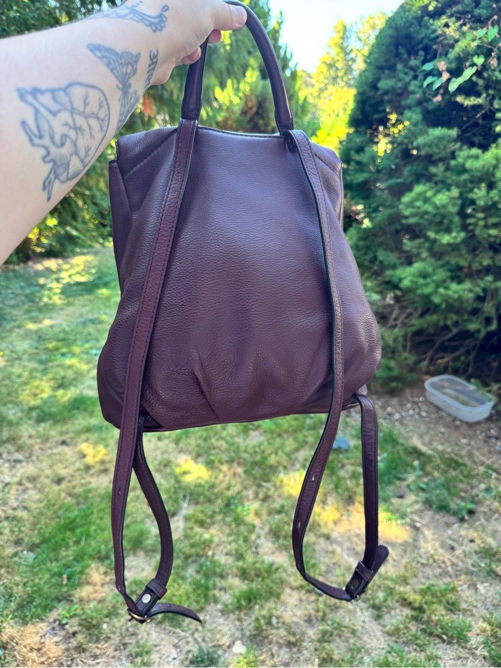 Marc Jacobs Burgundy Pebbled Leather Backpack Purse - Picture 7 of 8